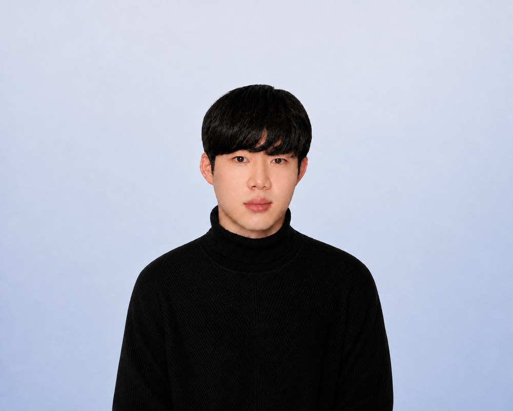 Dongyub Lee