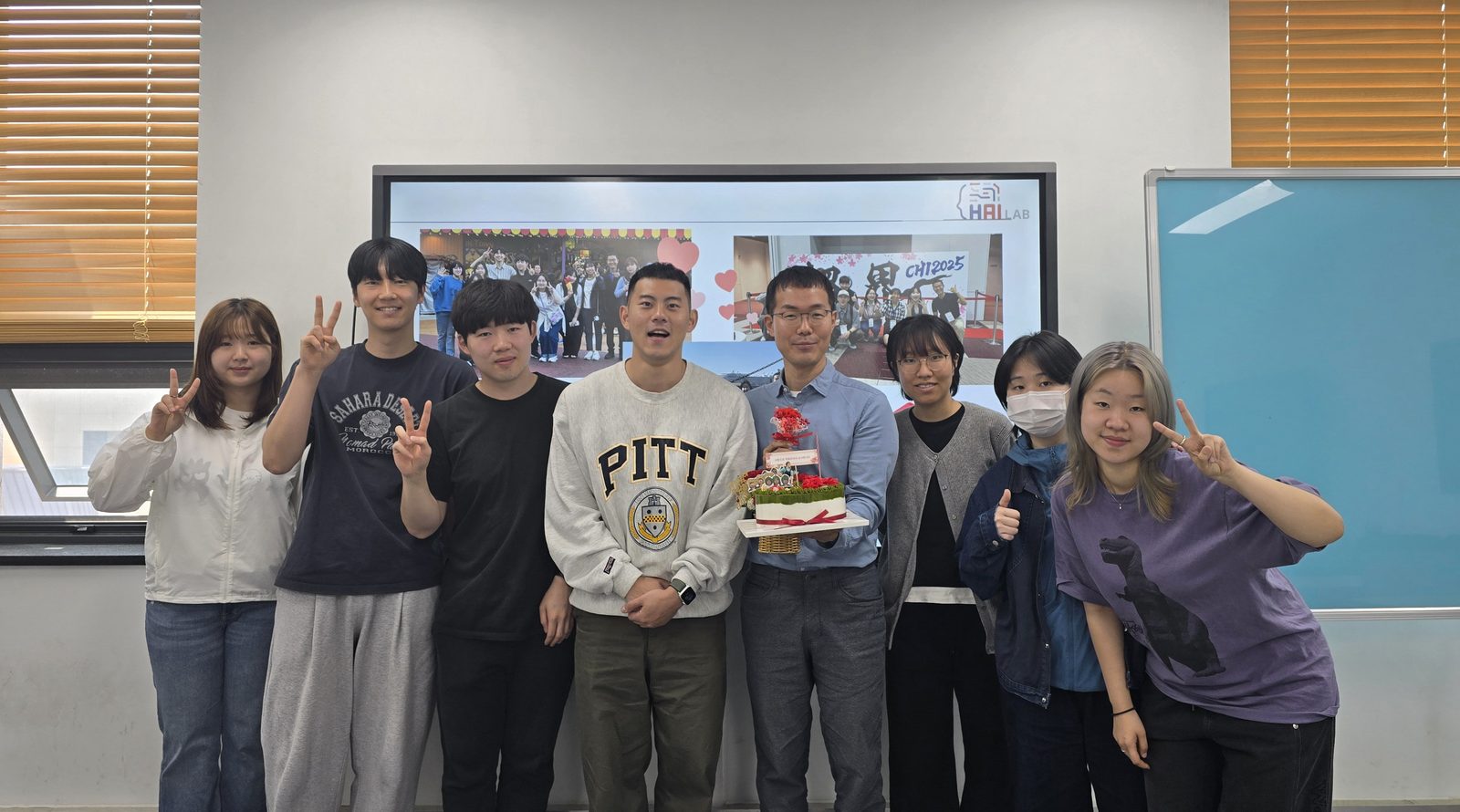 스승의 날 행사 (HAI Lab 2025 Teacher's Day Event) (사진 2)